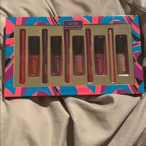 Tarte Lippie bundle